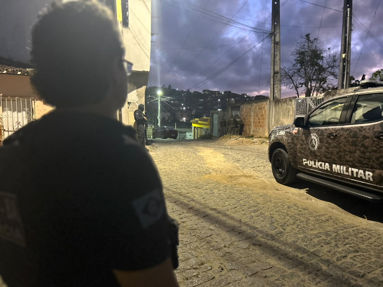 Operação foi deflagrada nas primeiras horas da manhã desta quinta-feira (8)