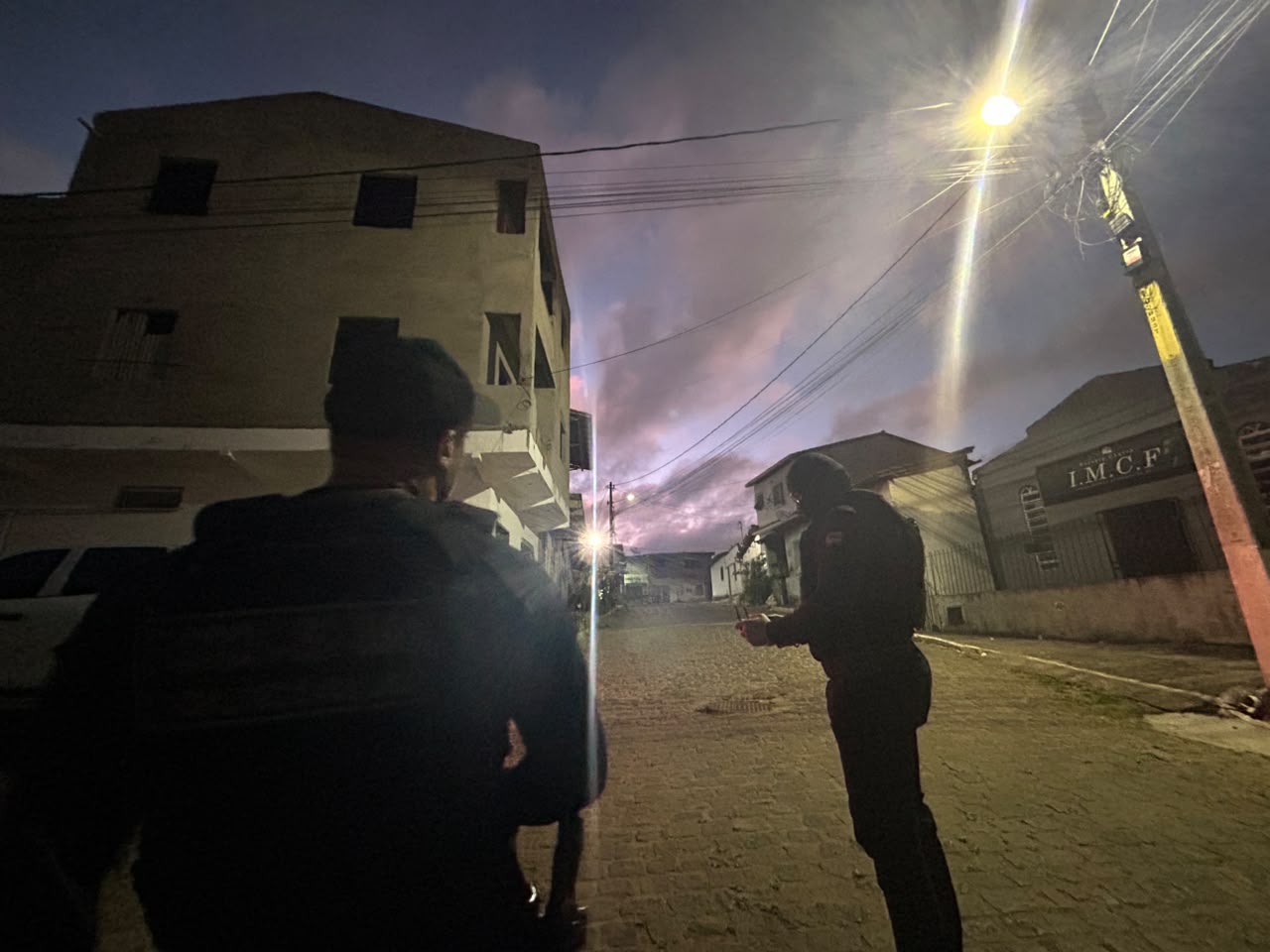 Operação foi deflagrada nas primeiras horas da manhã desta quinta-feira (8)