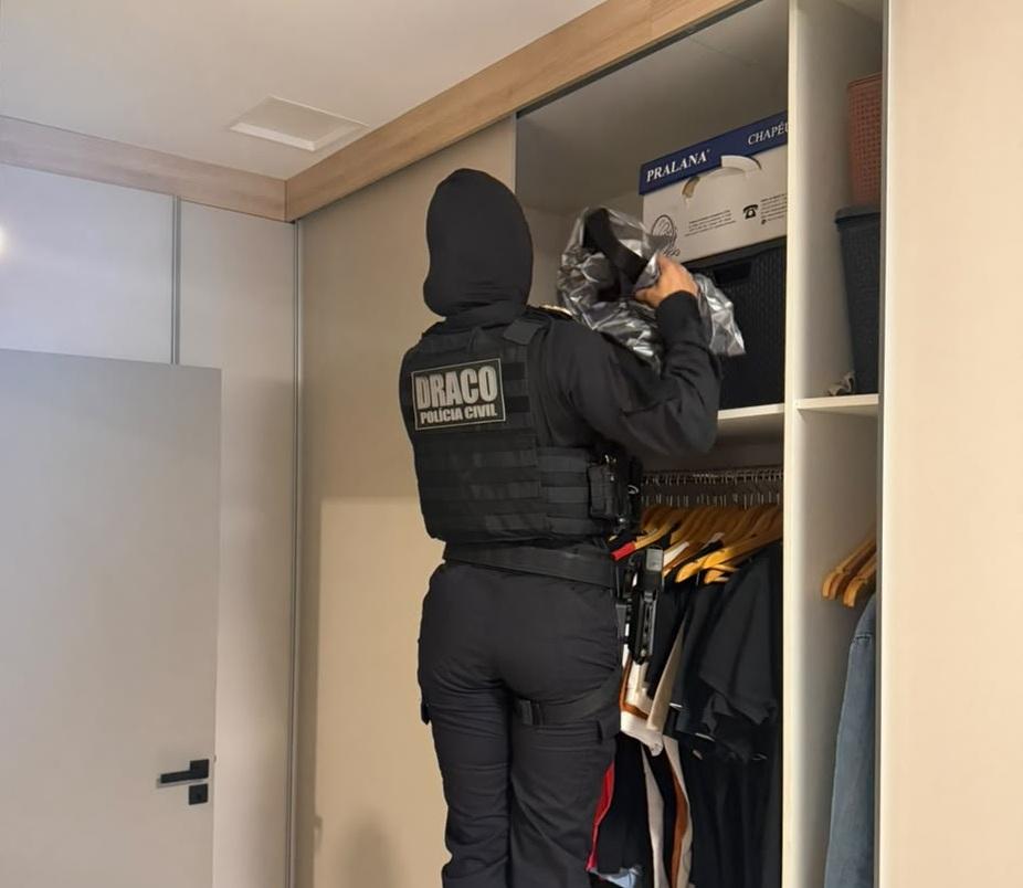 Influenciadora e marido são alvos de operação por bets ilegais e suspeita de lavagem de dinheiro
