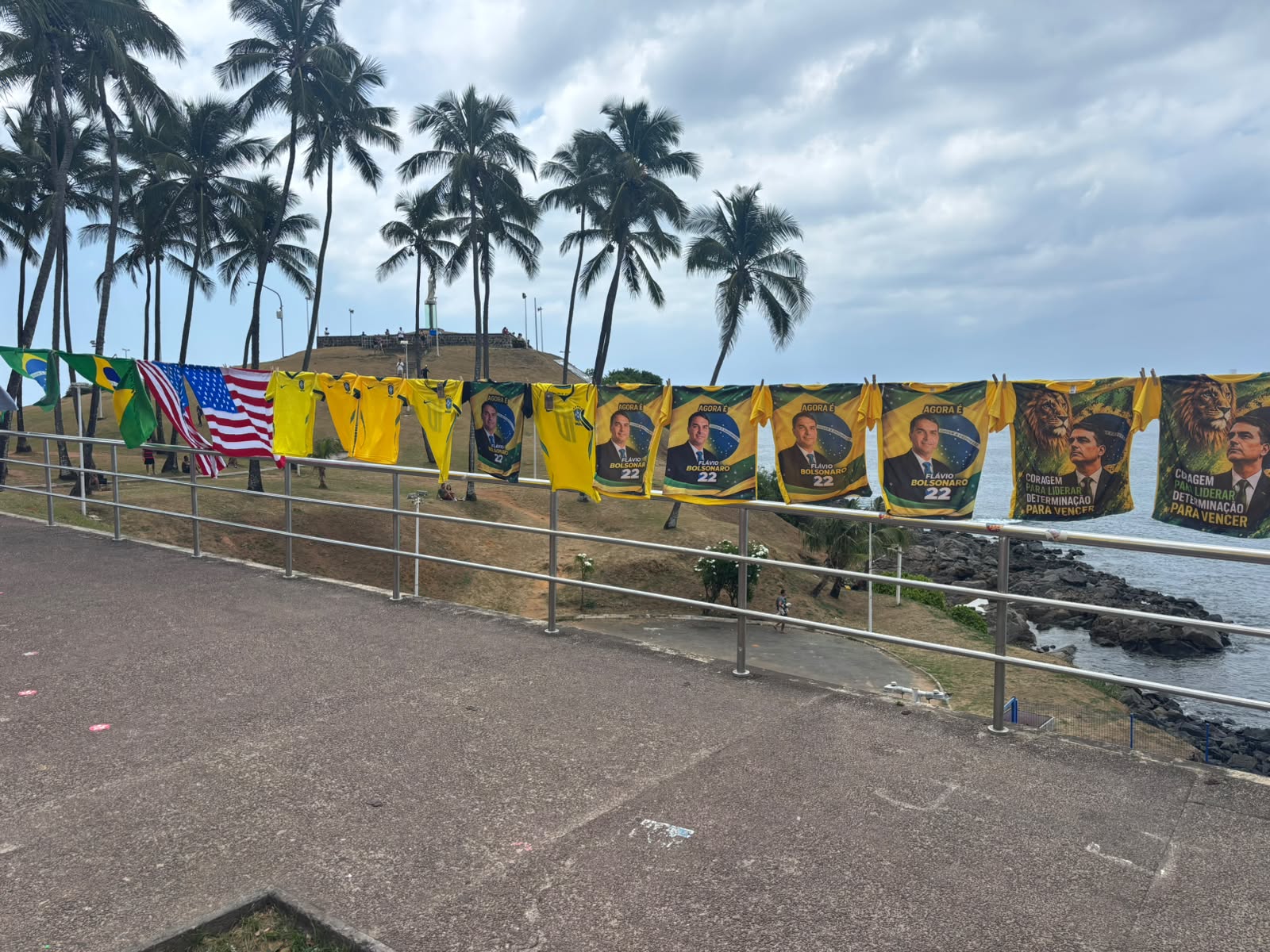 Ato de Flávio Bolsonaro será realizado na tarde deste sábado, 17