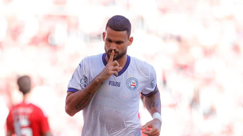 	 Willian José com as cores do Bahia - Foto: Rafael Rodrigues / EC Bahia