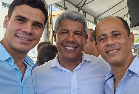 Tiago Dejair (PP), e o prefeito eleito, Rogério Borges (PP), e Jerônimo Rodrigues 