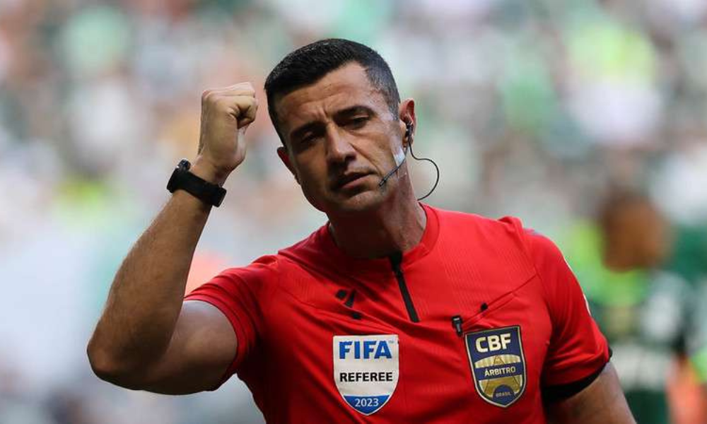 Árbitro Bráulio da SIlva Machado (FIFA-SC)