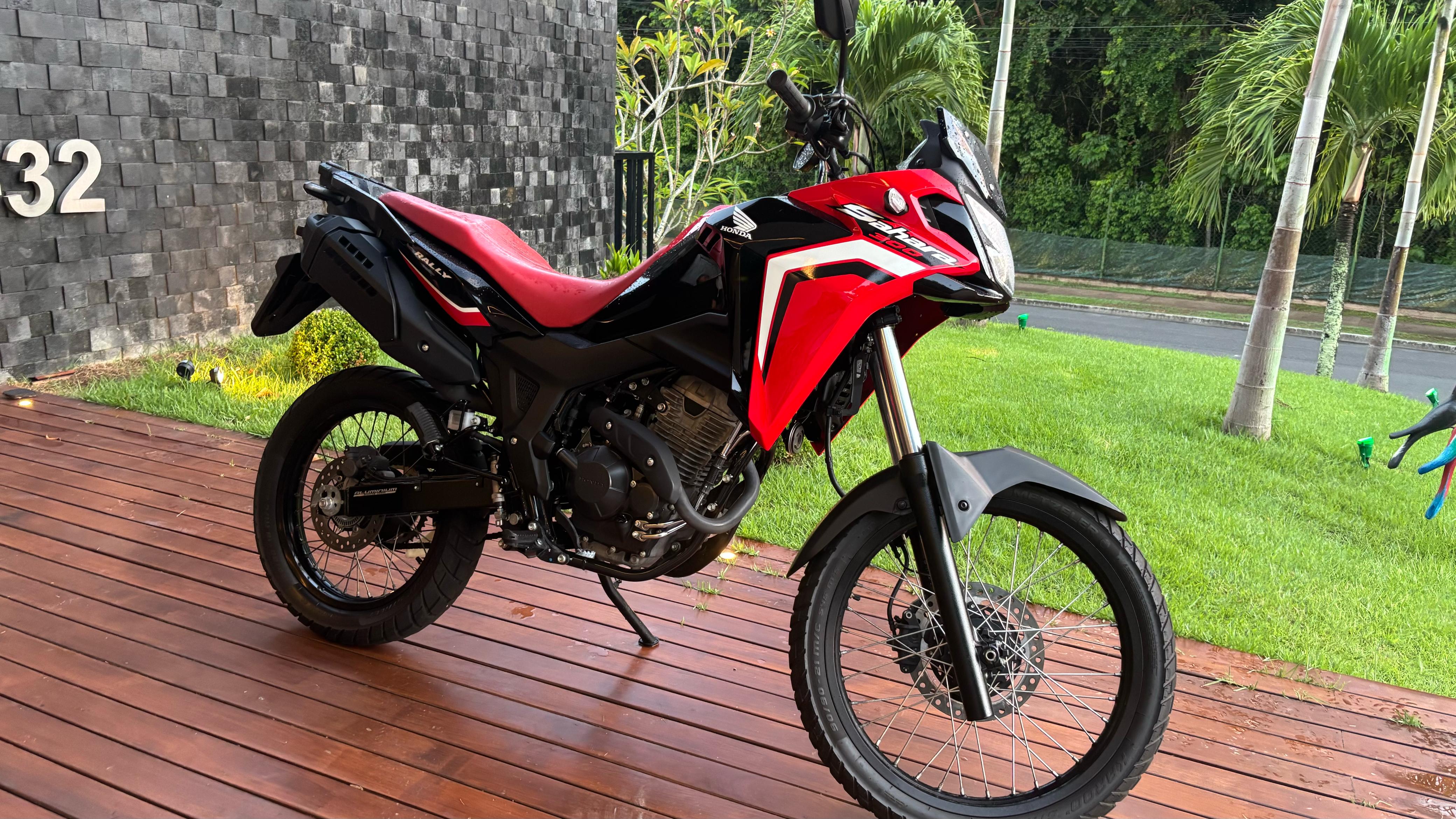 Honda Sahara avaliada R$ 30 mil