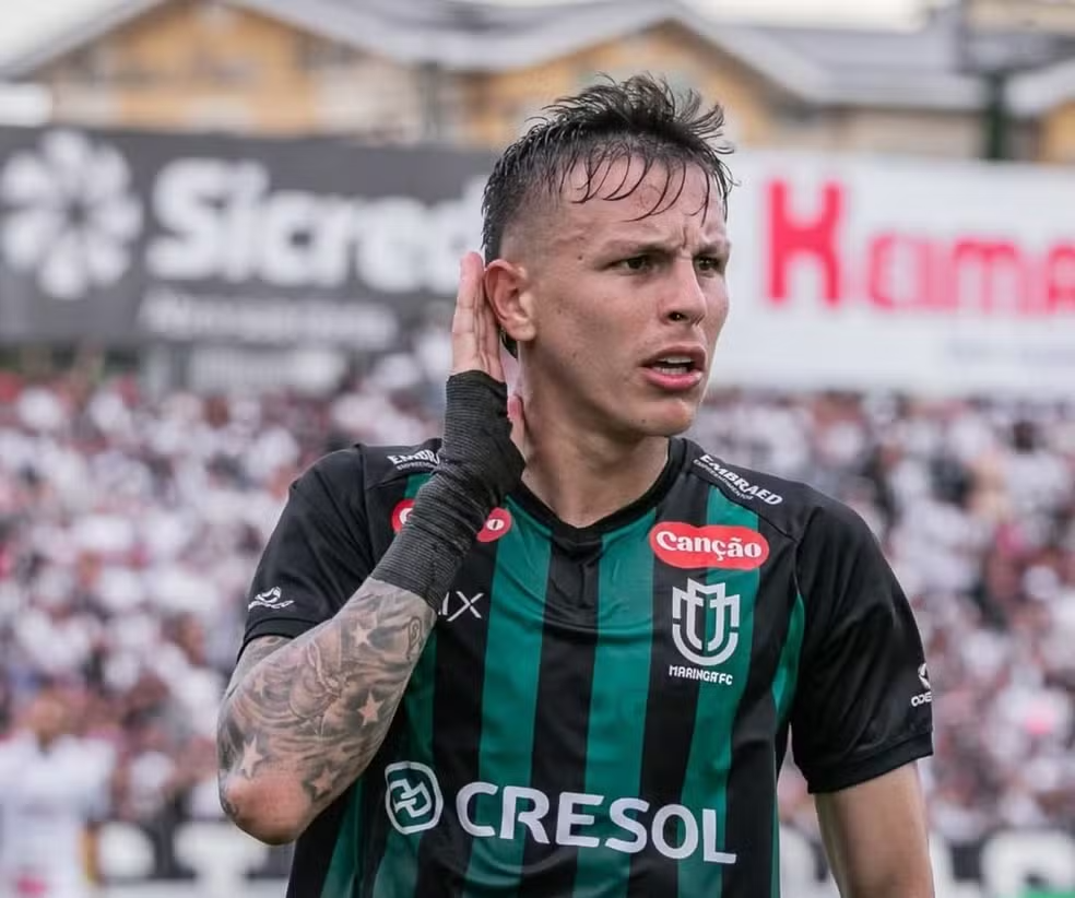 Matheus Moraes, atacante do Maringá