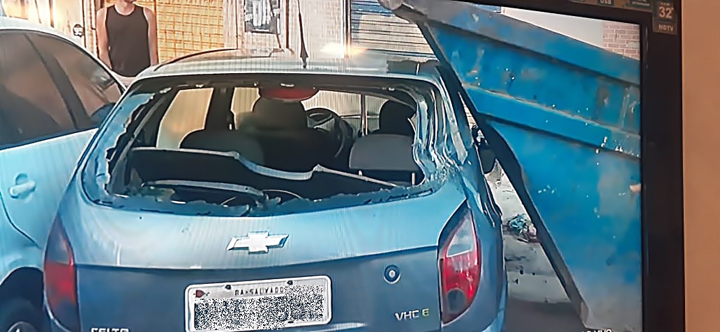 acidente avenida garibaldi