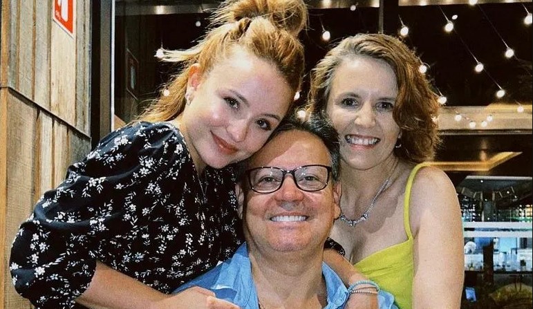 Após romper com os pais, Larissa Manoela conquista nova vitória na Justiça
