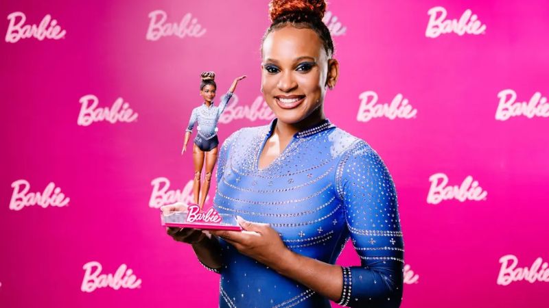 Rebeca Andrade e a Barbie inspirada nela