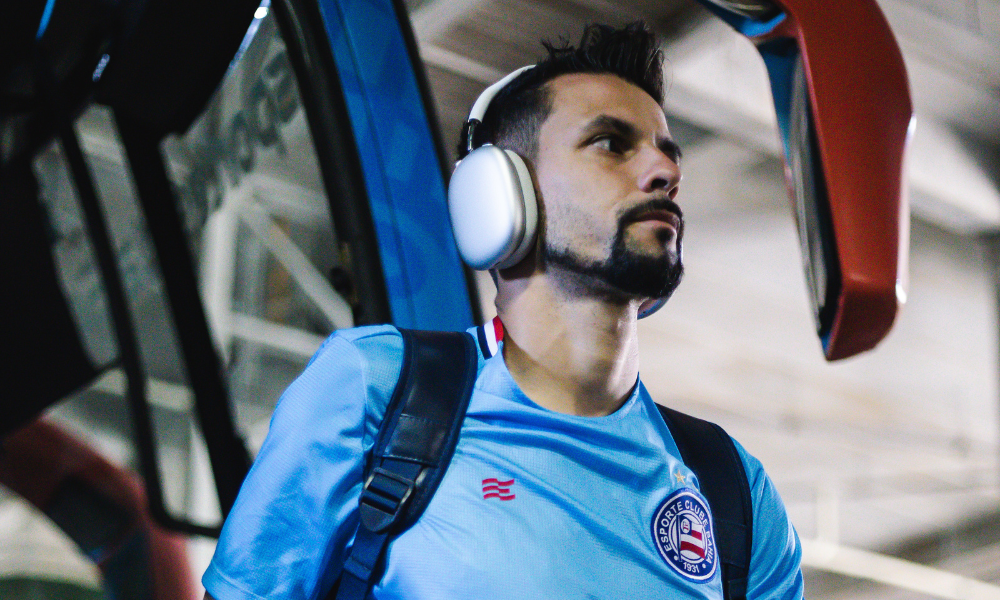 Marcos Felipe chegando na Fonte Nova para jogo contra Botafogo