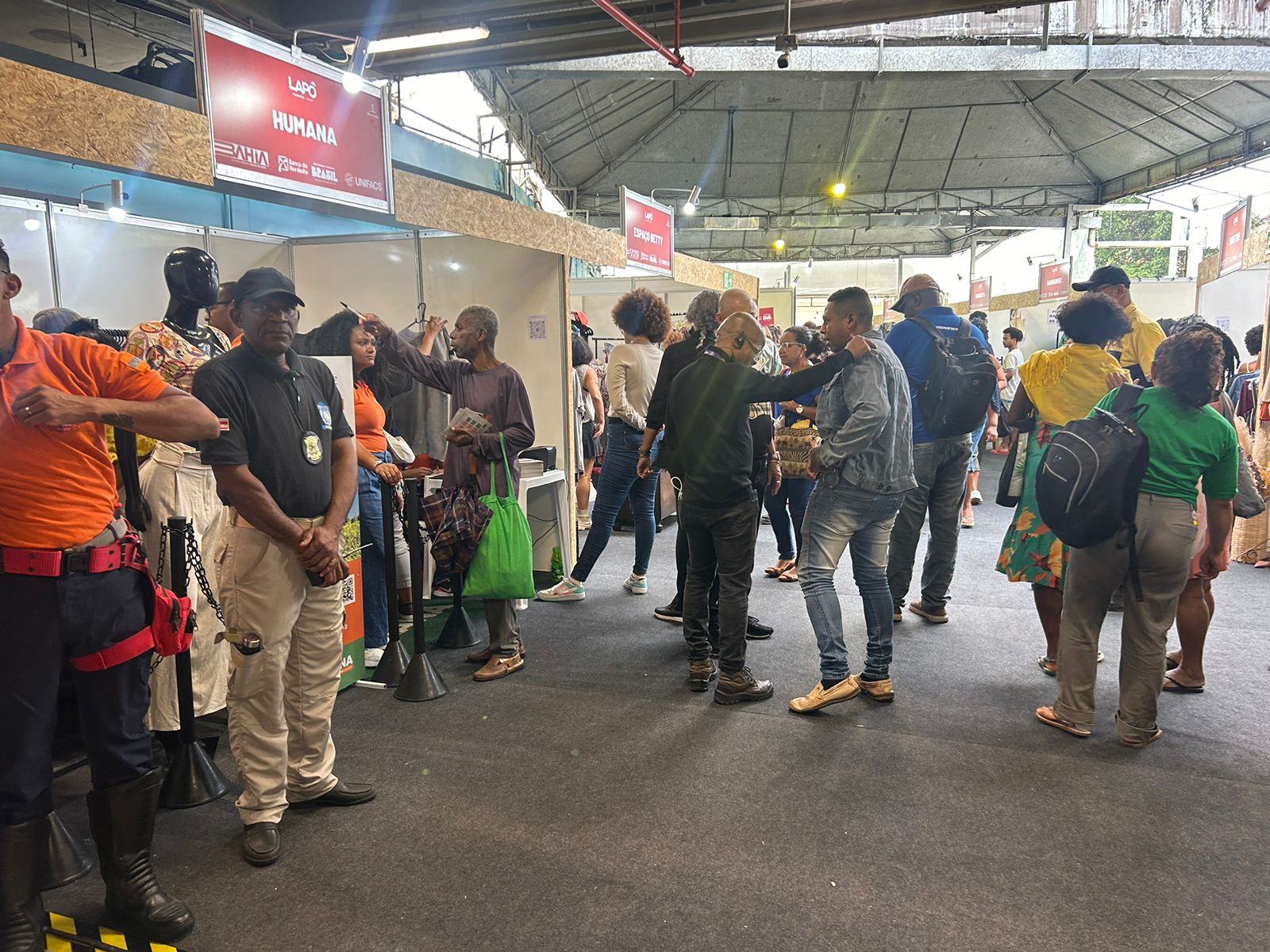 Estandes na Estação da Lapa 