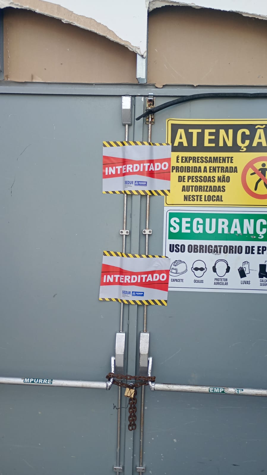 Obra interditada