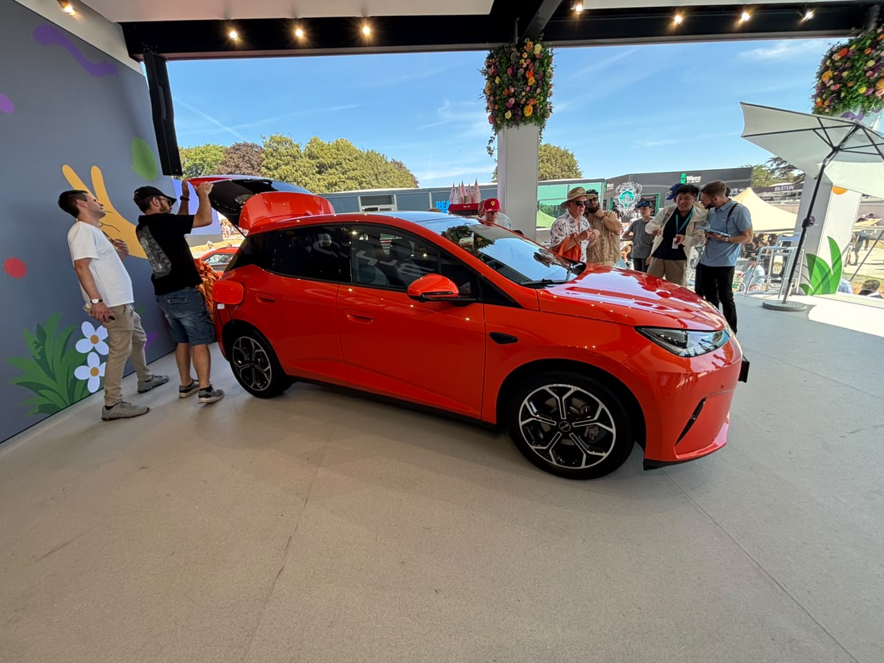 BNews na Inglaterra: Festival de Goodwood - Denza Z - BYD