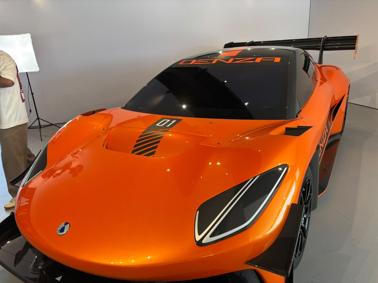 BNews na Inglaterra: Festival de Goodwood - Denza Z - BYD