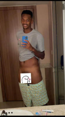 Atacante Jô acabou mostrando demais e teve nude vazado