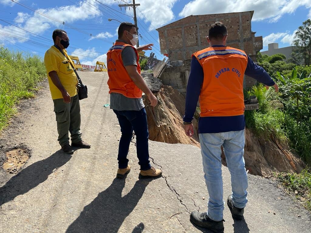 Prefeitura de Aracaju presta apoio a municípios afetados por fortes chuvas no sul da Bahia