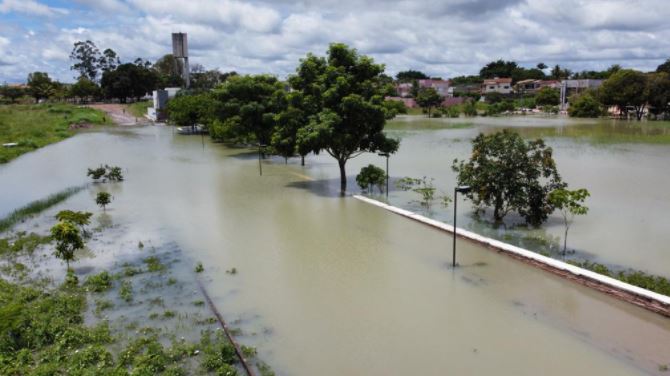 Estragos em Eunápolis