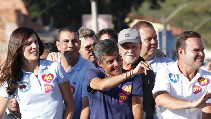 ACM Neto