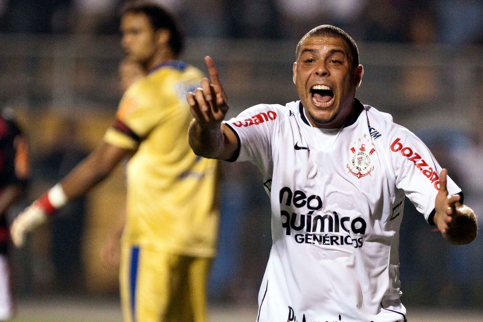 Ronaldo Fenômeno expõe dívida do Corinthians ao falar de estádio: 