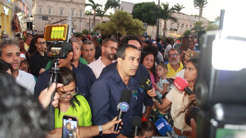 Prefeito Bruno Reis durante coletiva