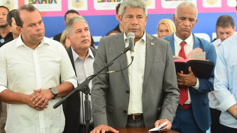 Governador Jerônimo Rodrigues em coletiva