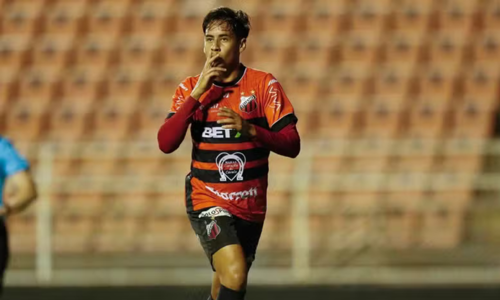 José Aldo, atuando pelo Ituano