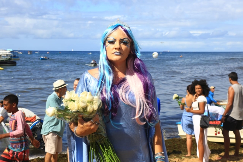 Entre os participantes da festa de Iemanjá está Jurema de Jiquiriçá, apreciadora dos festejos do dia. Foto: Paulo M. Azevedo/BNews