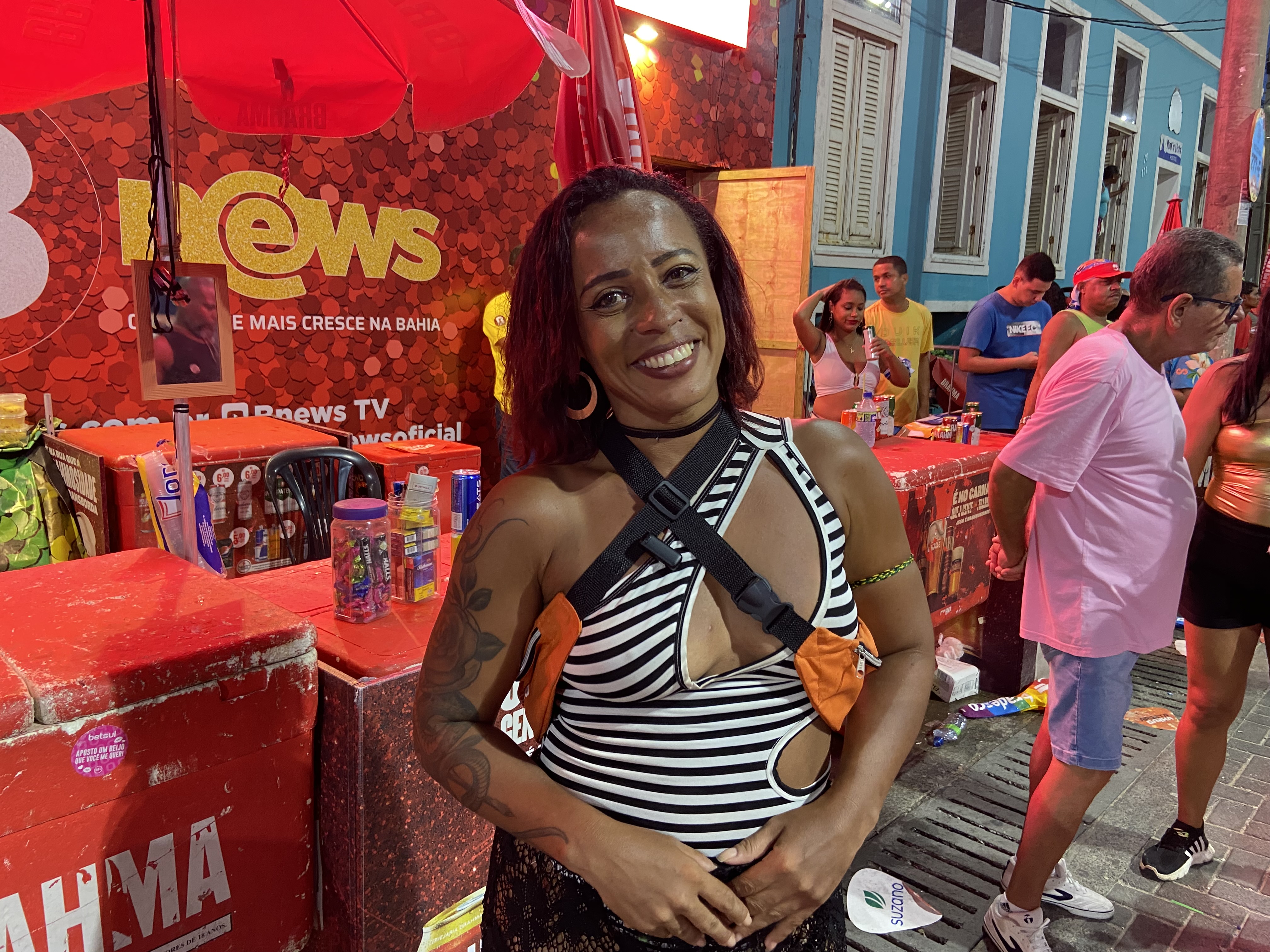 Juliana é uma das ambulantes que trabalhou no circuito Barra/Ondina. Marco Dias/BNews