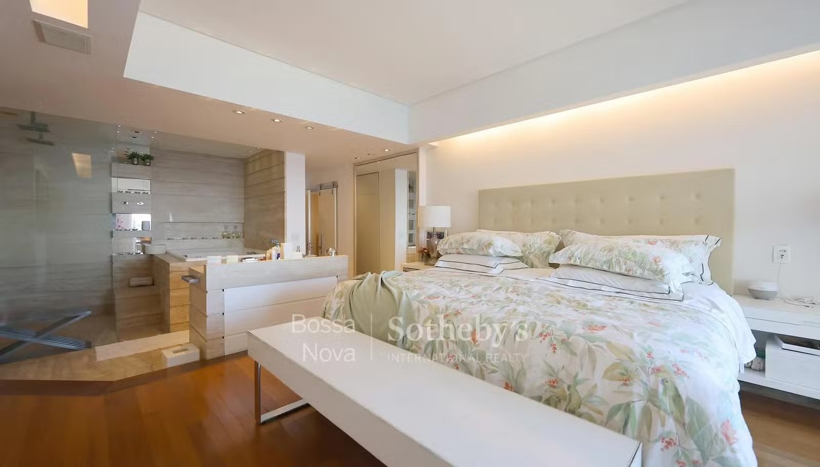 Atriz está vendendo o imóvel localizado na Barra da Tijuca por R$ 9 milhões
