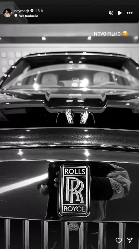 No ano passado, atacante se permitiu comprar um Rolls-Royce Ghost como presente de aniversário. Imagem: Instagram