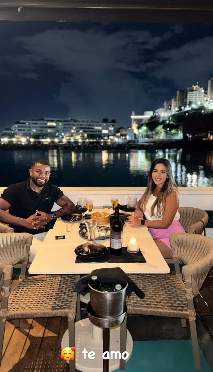Davi Brito e Adriana Paula