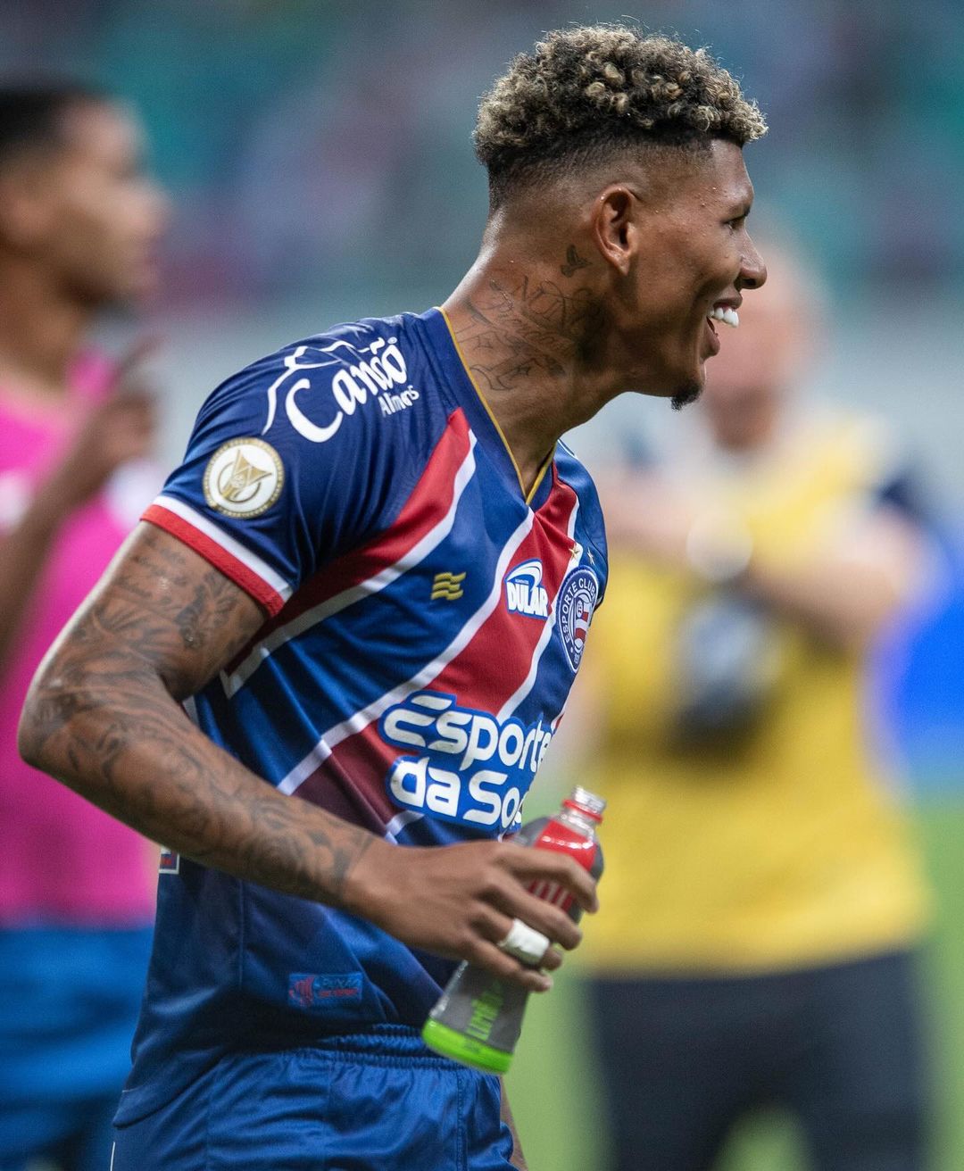 Marcos Victor com as cores do Bahia