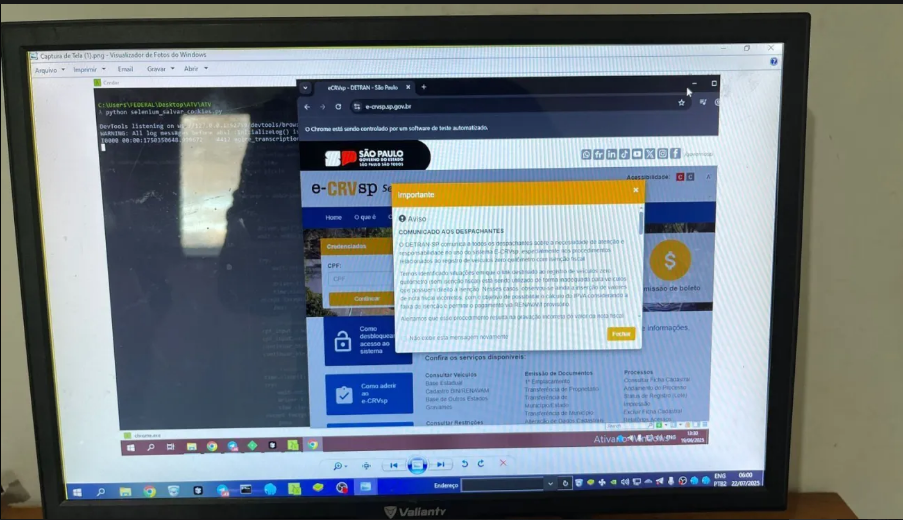 Computador apreendindo na operação