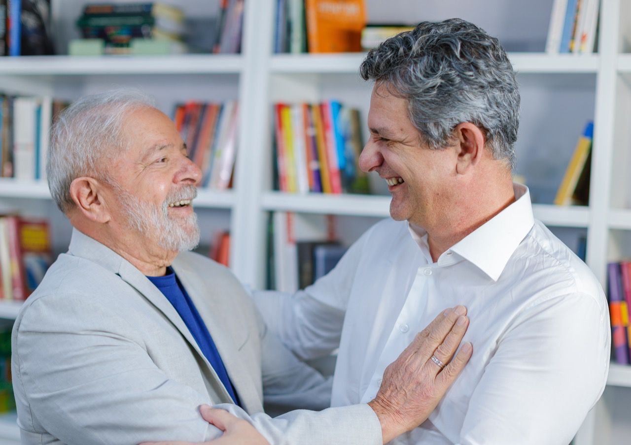 Lula assegura candidatura de Rogério de Carvalho: “Sergipe merece um governador do PT”