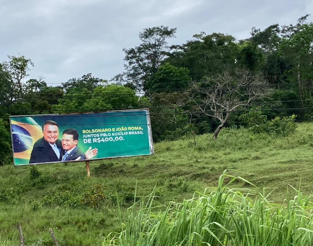 Outdoor de Roma e Bolsonaro
