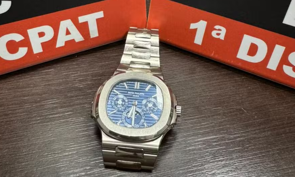 Relógio de Roberto Kalil, avaliado em R$ 1 milhão, recuperado pelos policiais da Deic-SP 