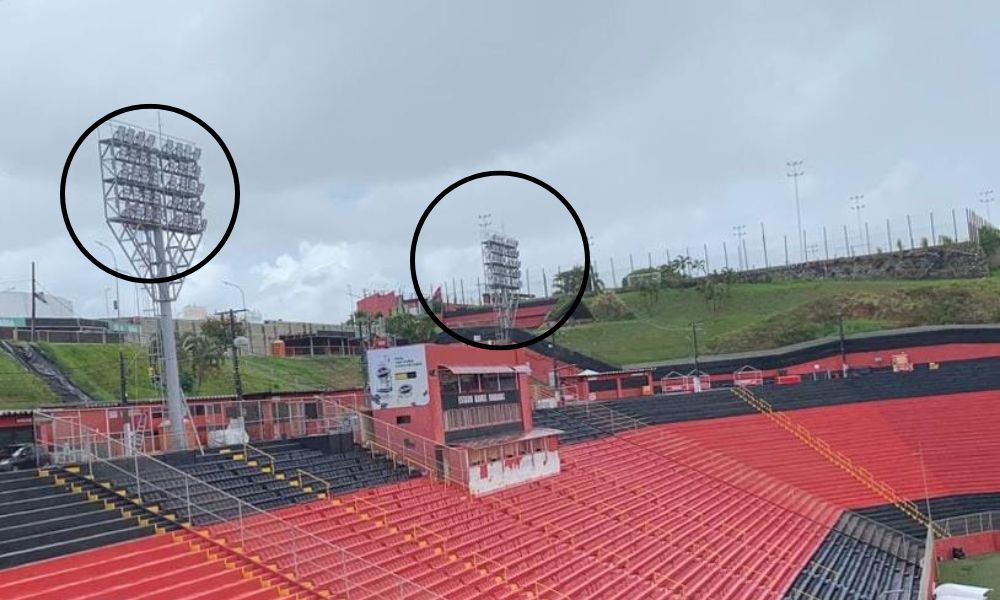 Torres de iluminação do Barradão sendo trocadas - Foto: Leitor BNews