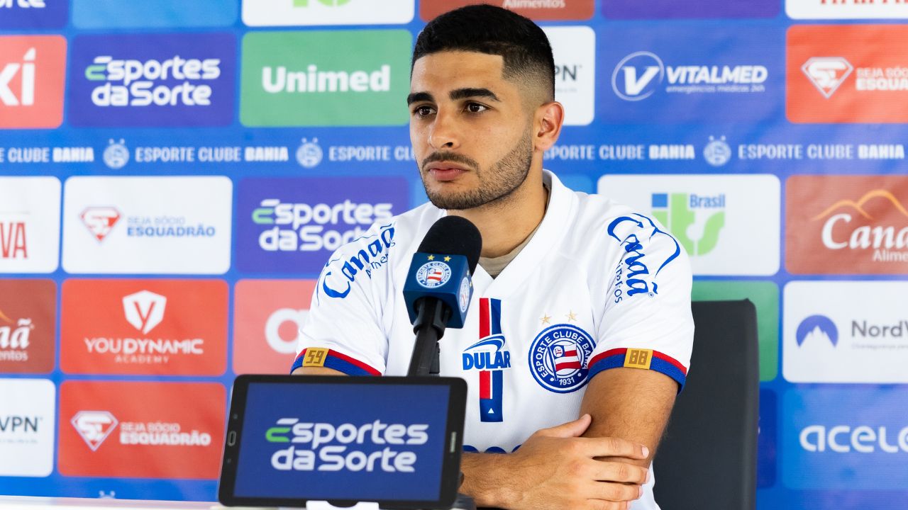 Michel Araujo com a camisa do Bahia | Foto: Divulgação/EC Bahia