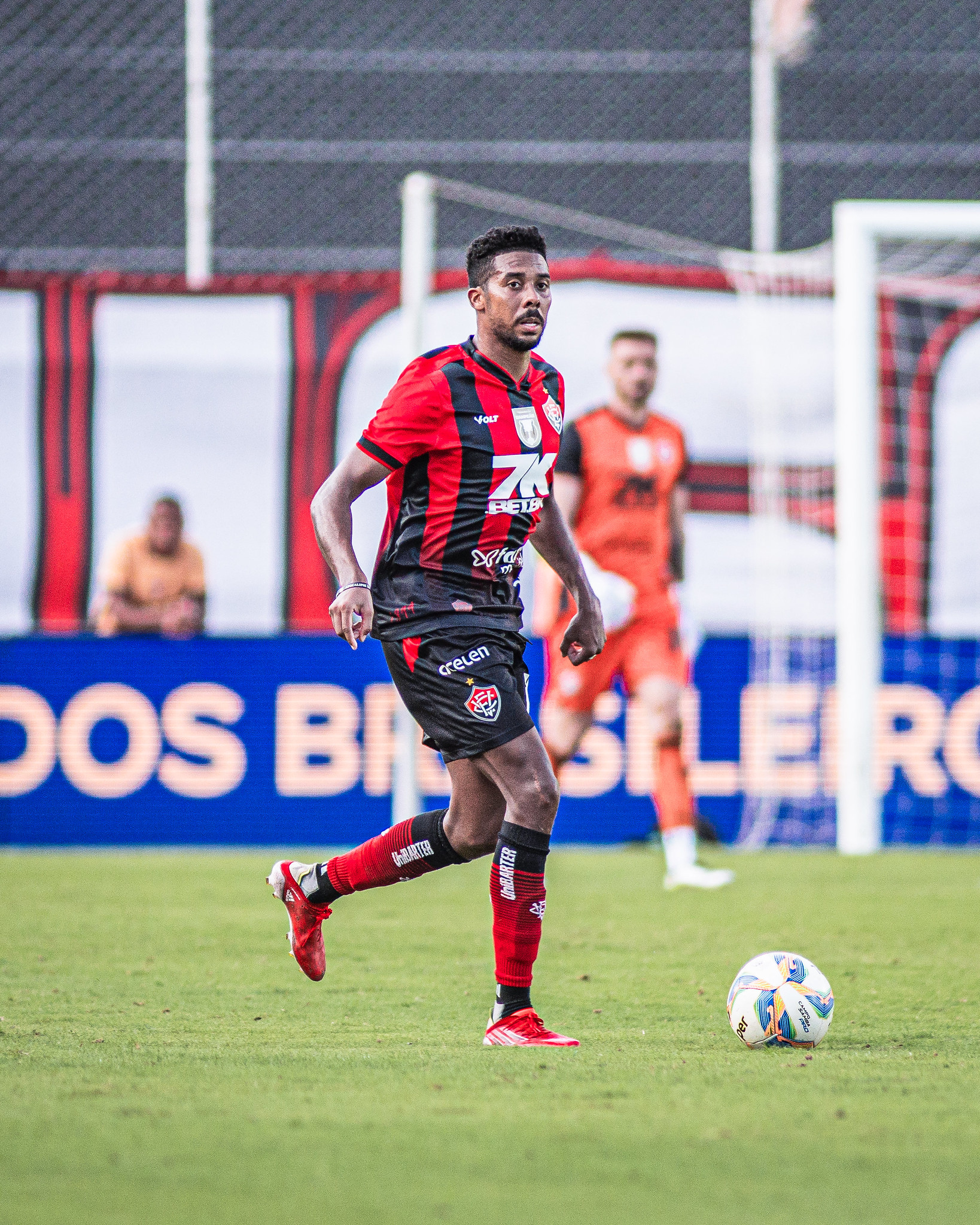 Willian Oliveira, em ação pelo Vitória no Baianão 2025