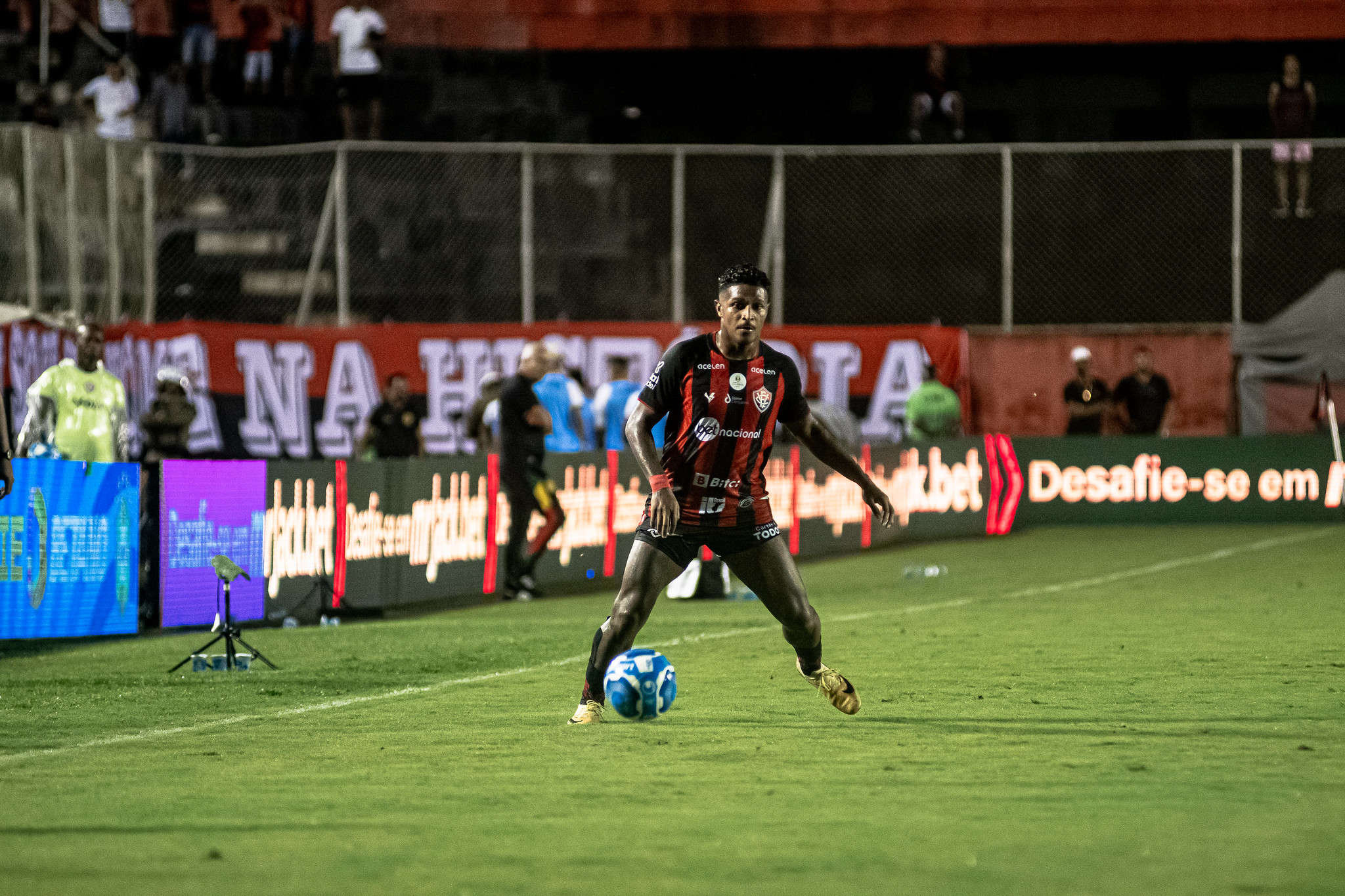 Em jogo de 'seis pontos', Vitória recebe o Novorizontino no Barradão