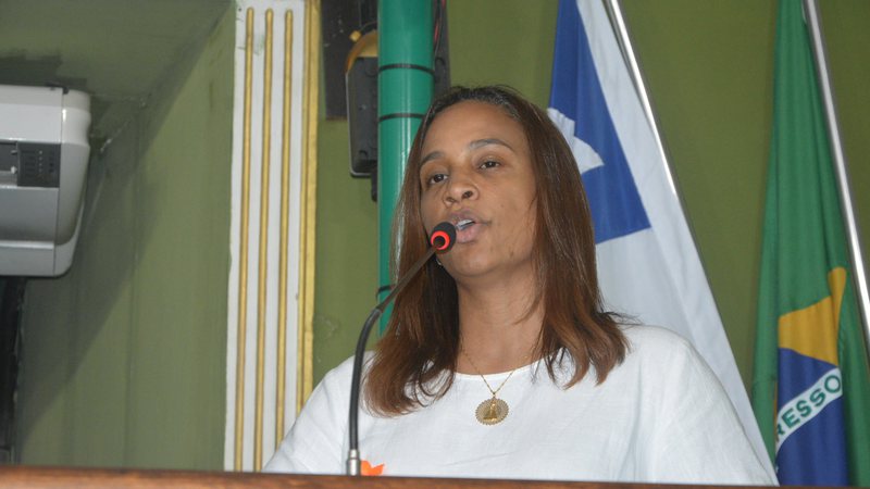 Cris Correia