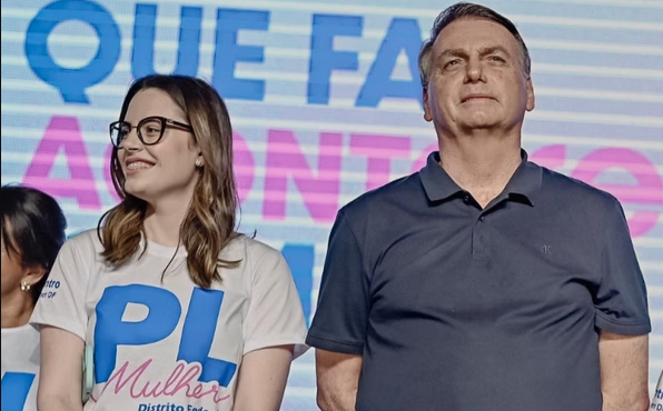Zoe Martinez e o ex-presidente Jair Bolsonaro