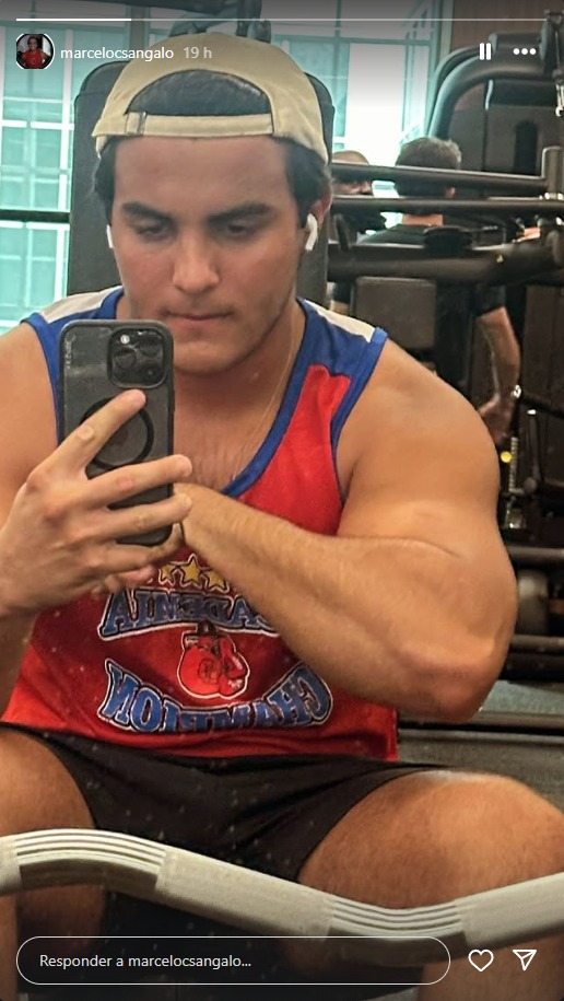 Filho de Ivete Sangalo exibe músculos em academia aos 15 anos — Foto: Instagram