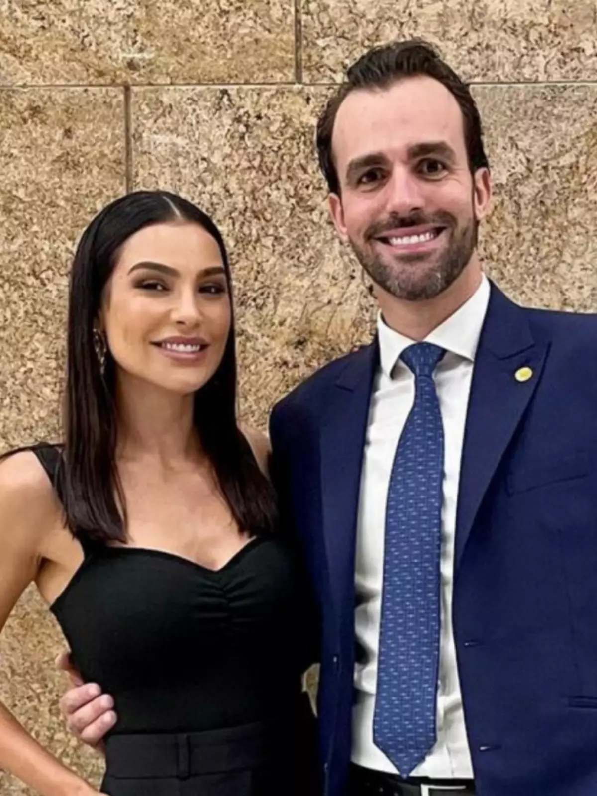 cintia chagas e lucas bove