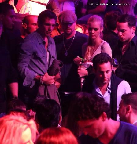 Brasileira apontada como namorada de Di Caprio divulga fotos pelada