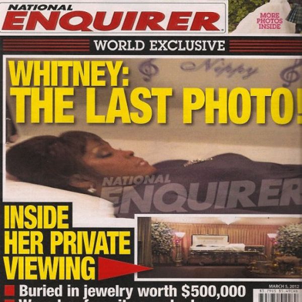 Tabloide publica na capa foto de Whitney Houston morta
