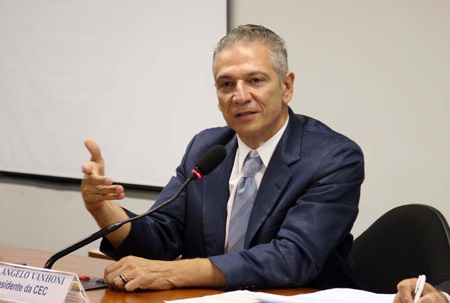 deputado Angelo Vanhoni (PT-PR)