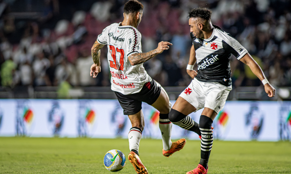 Vitória perde para o Vasco e segue no Z4 do Brasileirão