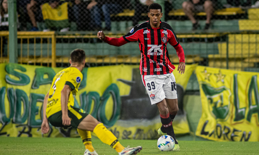 As equipes empataram sem gols no duelo de ida da fase de grupos, na Argentina