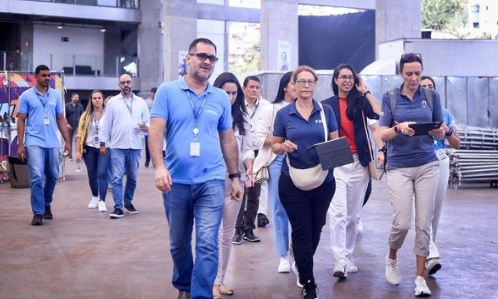 Visita da equipe da FIFA na Arena Fonte Nova