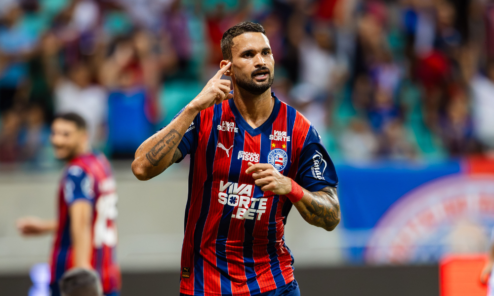 Willian José comemorando gol do Bahia na Copa do Brasil